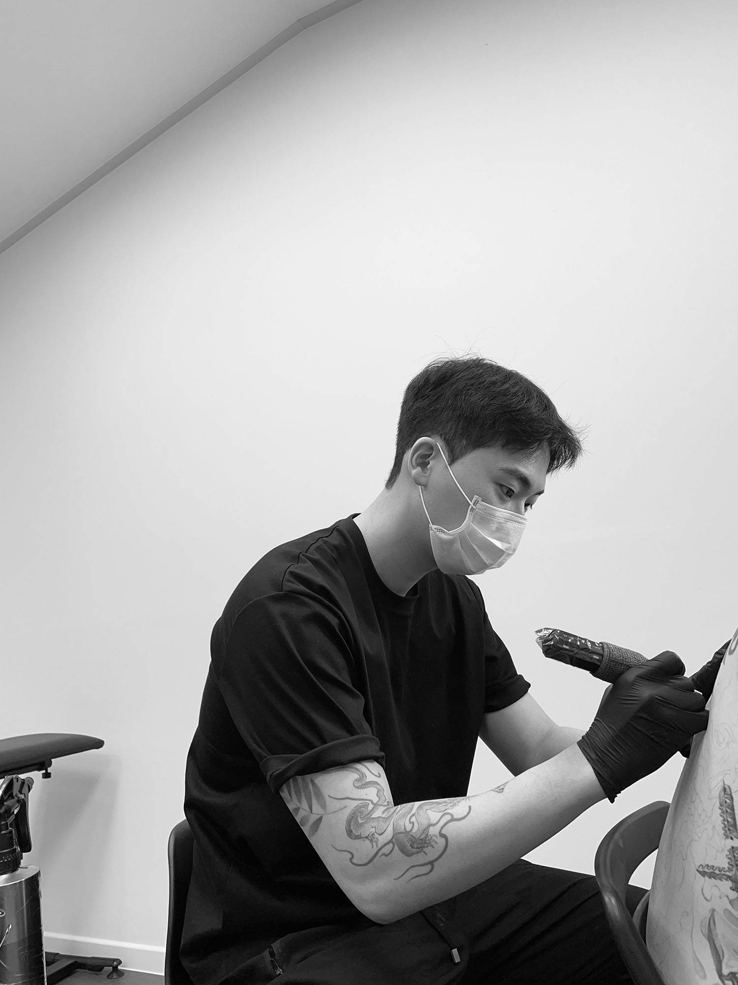 Tattoo artist Girin in a Korean studio