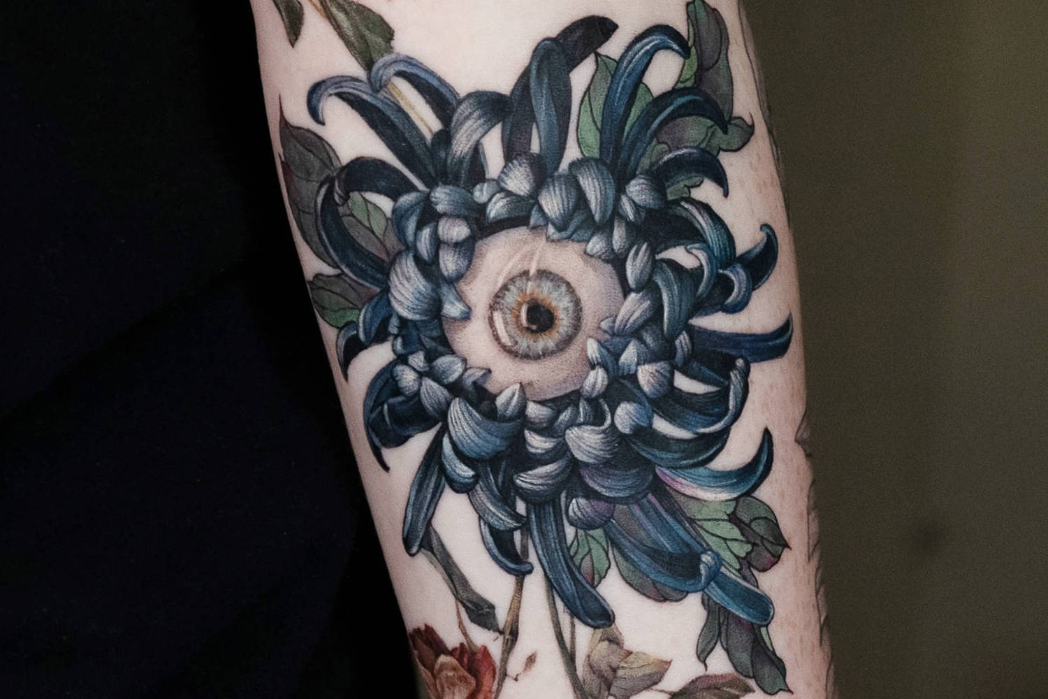eyeball with flowers