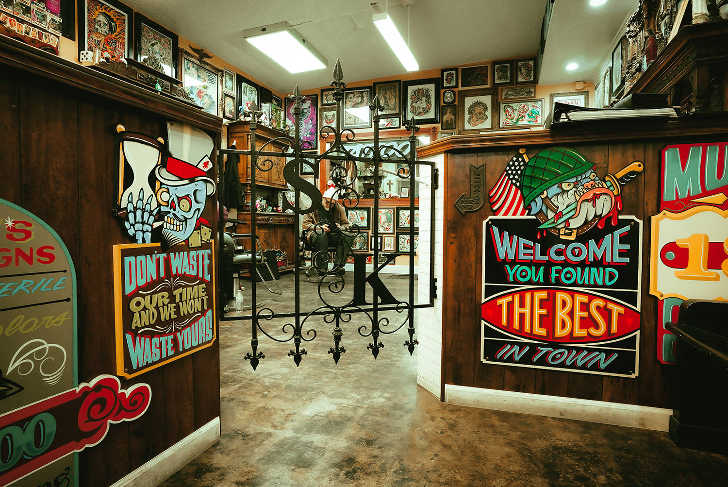 a view inside secret kingdom tattoo parlor in roseville, photo (c) Adriana the tattoo journalist